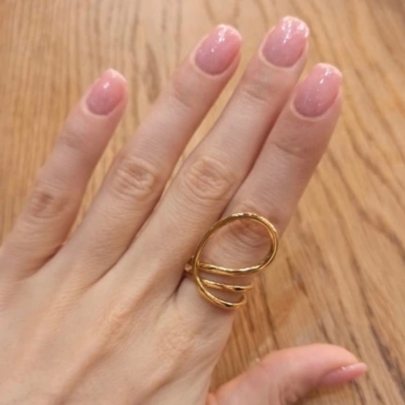 18k yellow gold large spiral ring
